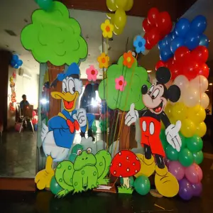 daisy duck theme party