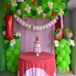 strawberry-theme-party-decor strawberry theme party ideas