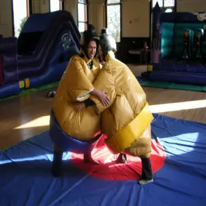 sumo suit on rent in Delhi