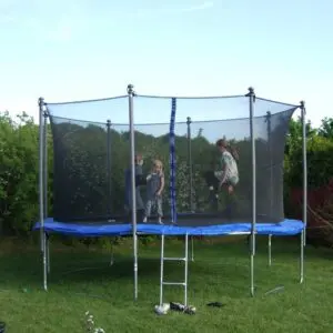 www.birthdayplanner.co (6) trampoline on rent