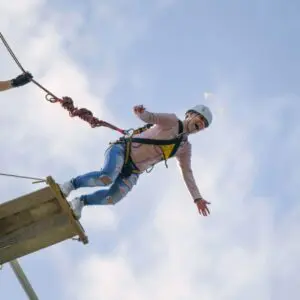 www.birthdayplanner.co (8) Bungee Jumping