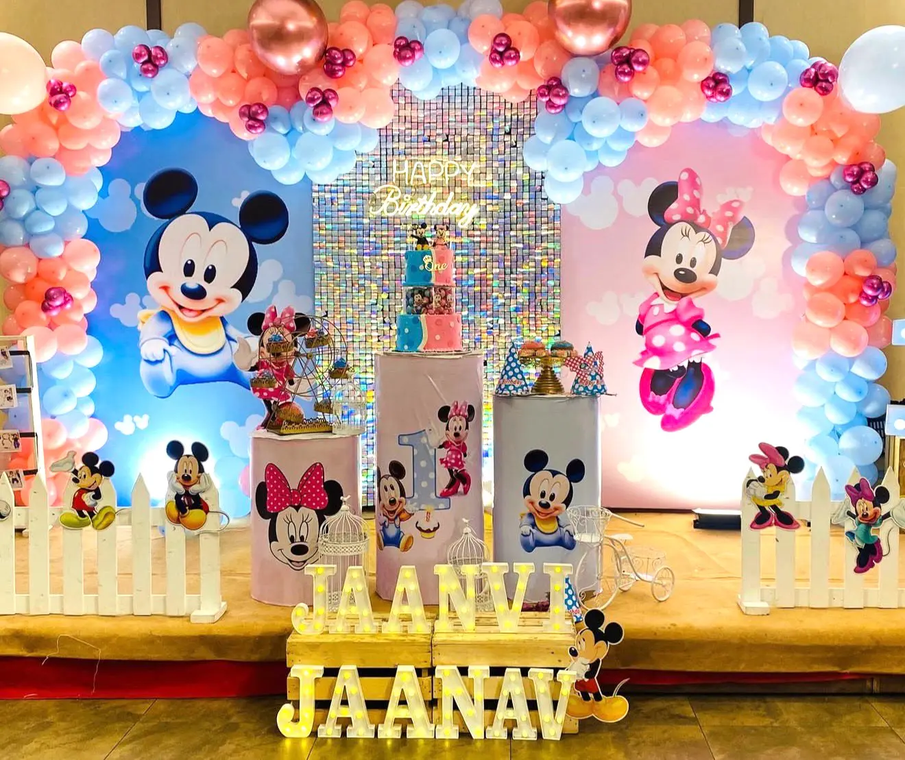 twin-theme-party-planner-for-hire