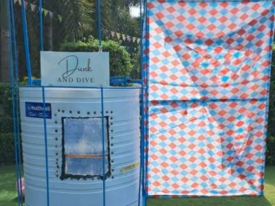 swimming pool party game - dunk and dive