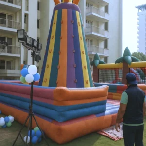 pyramid-bouncy
