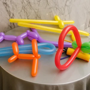 hire balloon modelling artist on rental