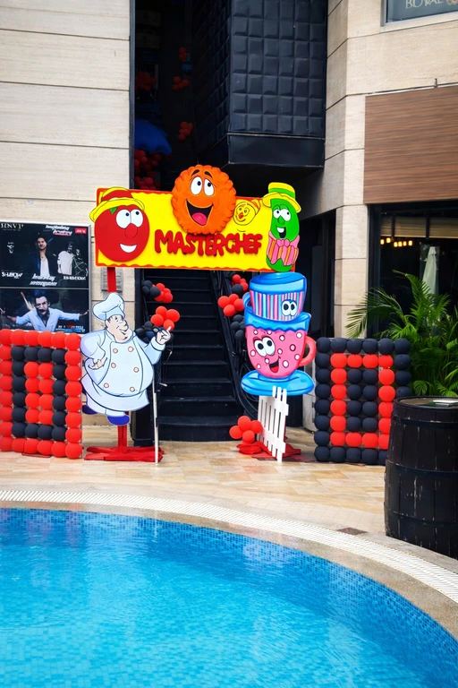 hire master chef theme party planner