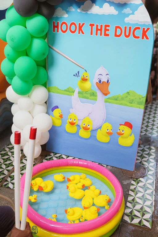 hook the duck game on rent