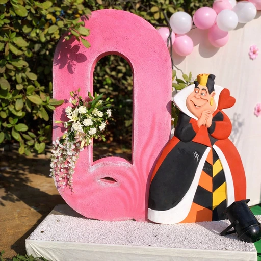 letter-theme-party-planner