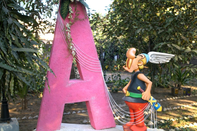 letter-theme-party
