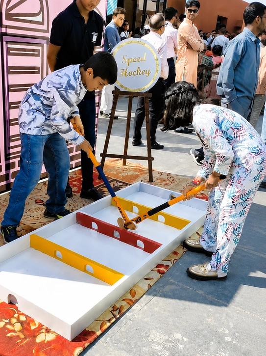 wooden-ice-hockey-game-for-events wooden ice hockey game for events